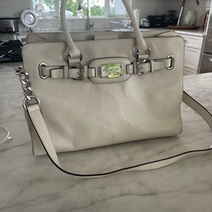 Michael Kors hand bag 14”x11”x6”